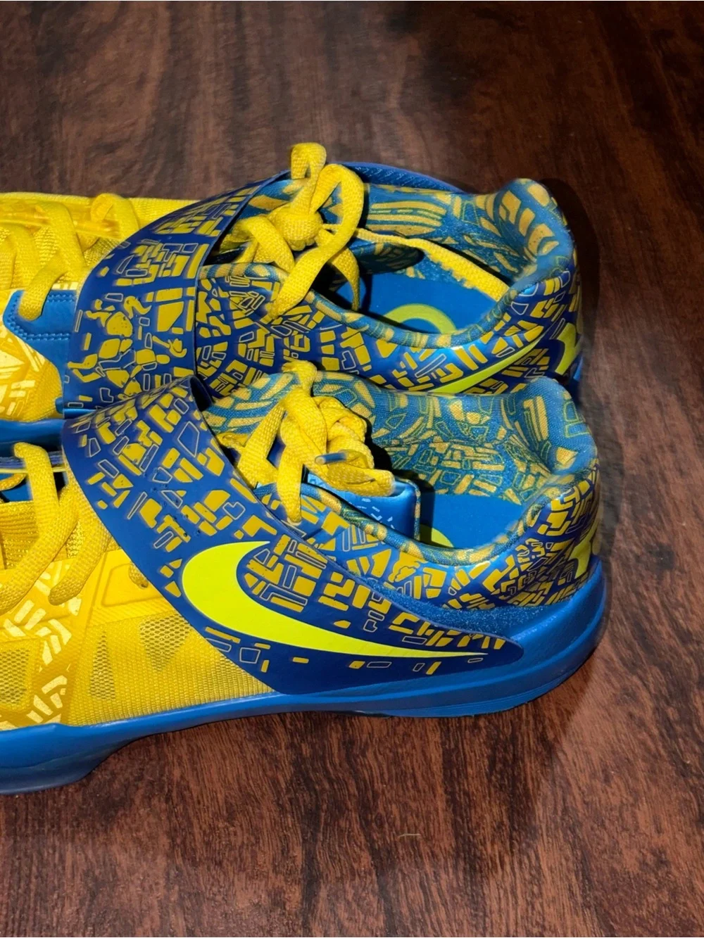 Nike size 18 Basketball Shoes KD
